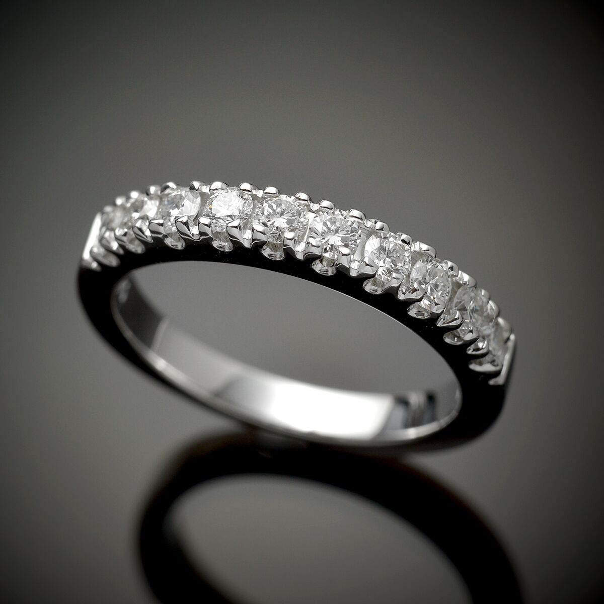 Fishtail Diamond Wedding Ring